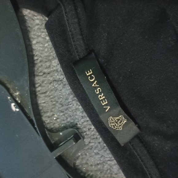 Versace tshirts - Picture 2 of 4